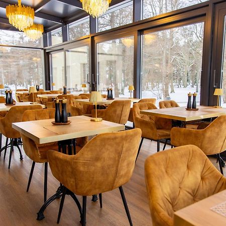 Hotel Legend Пярну Екстериор снимка