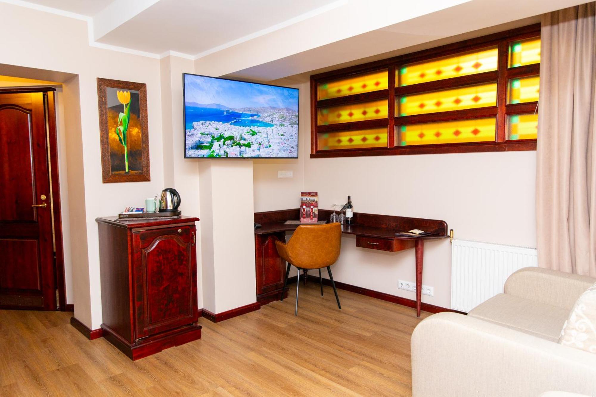 Hotel Legend Пярну Екстериор снимка